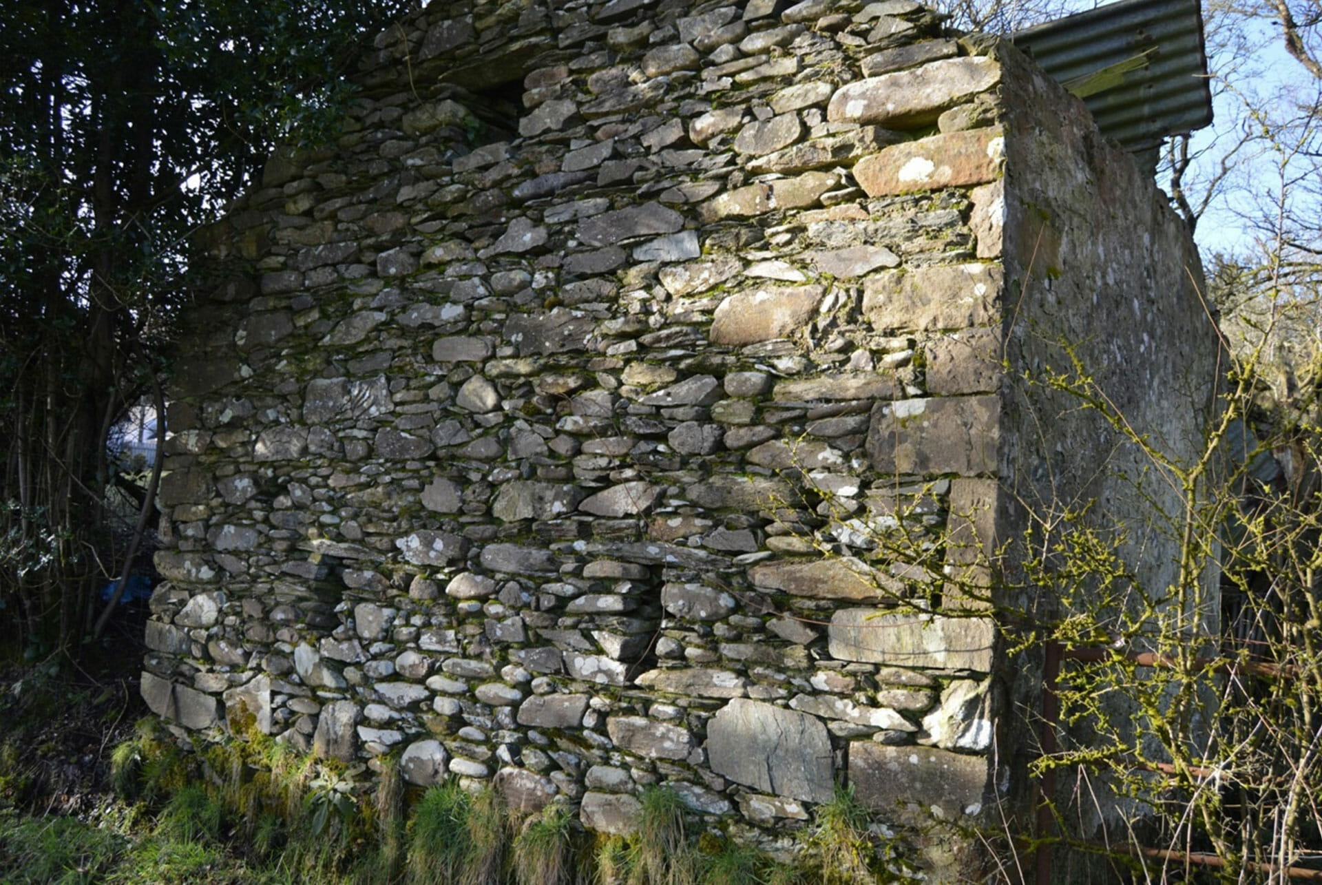 The turf shed gable with its skilful stonework